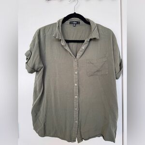 Lulus lightweight button-up